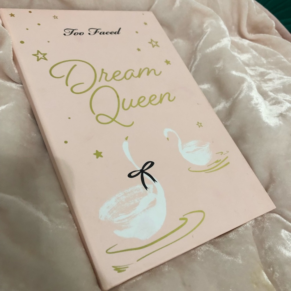 Too Faced Dream Queen Palette